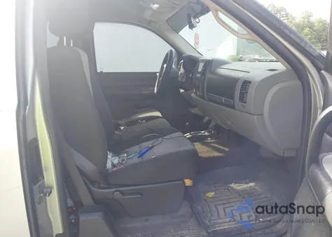 2008 Chevrolet Silverado 1500 Ls z USA, uszkodzony, nr VIN 2GCEK19CX81317657